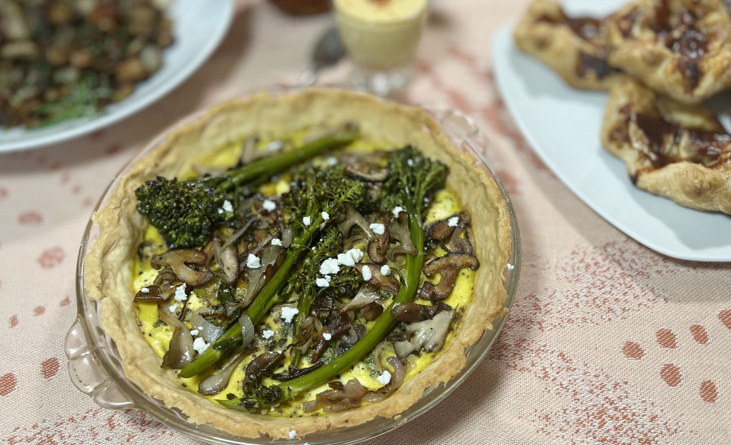 pie pan with a quiche bowl